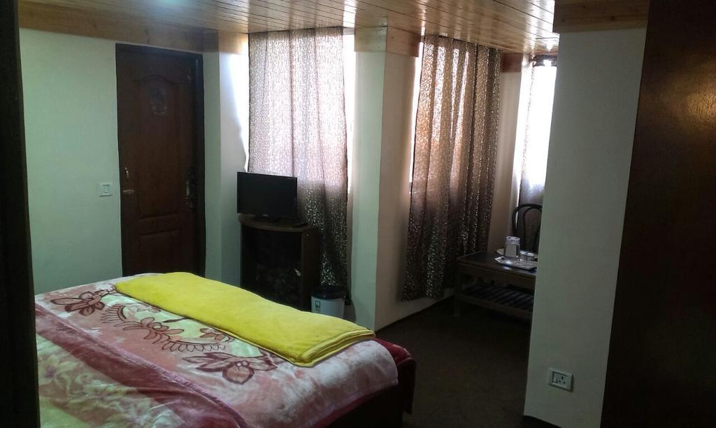 Hotel Orchid Residency , Darjeeling ダージリン 部屋 写真