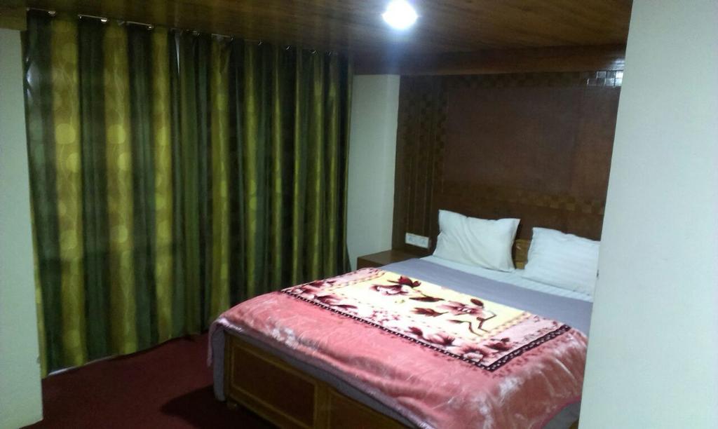 Hotel Orchid Residency , Darjeeling ダージリン 部屋 写真